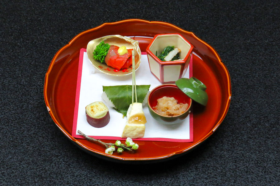 本館旬彩懐石