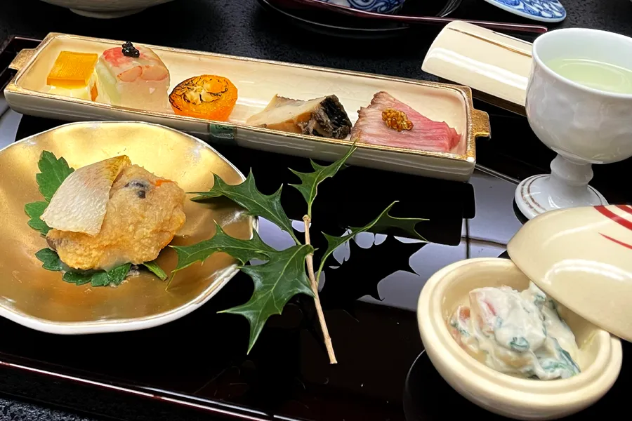 今月の本館旬彩懐石前菜