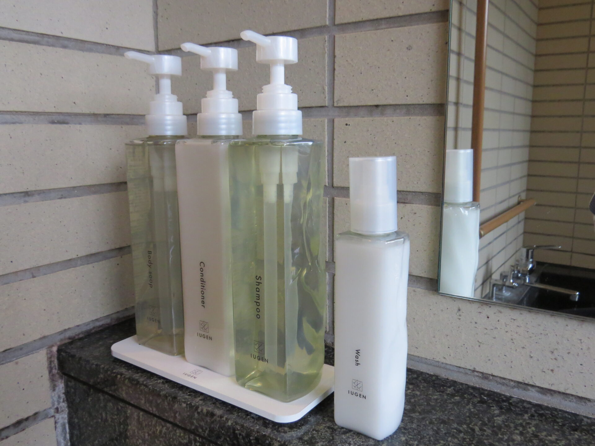 鳳凰棟に導入されたPOLA IUGENシリーズ