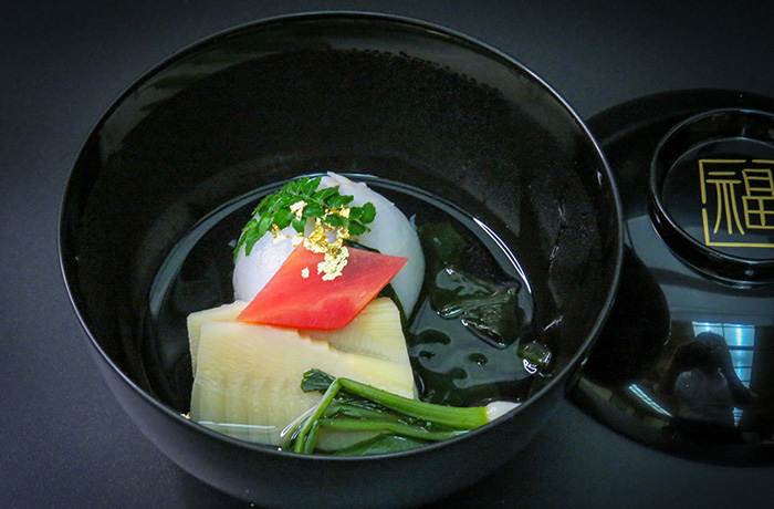 3月の旬彩懐石【お椀】